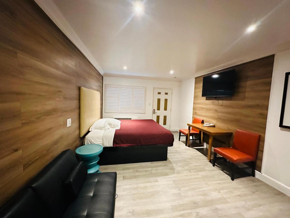 Casa Blanca Inn & Suites Уитиър Екстериор снимка