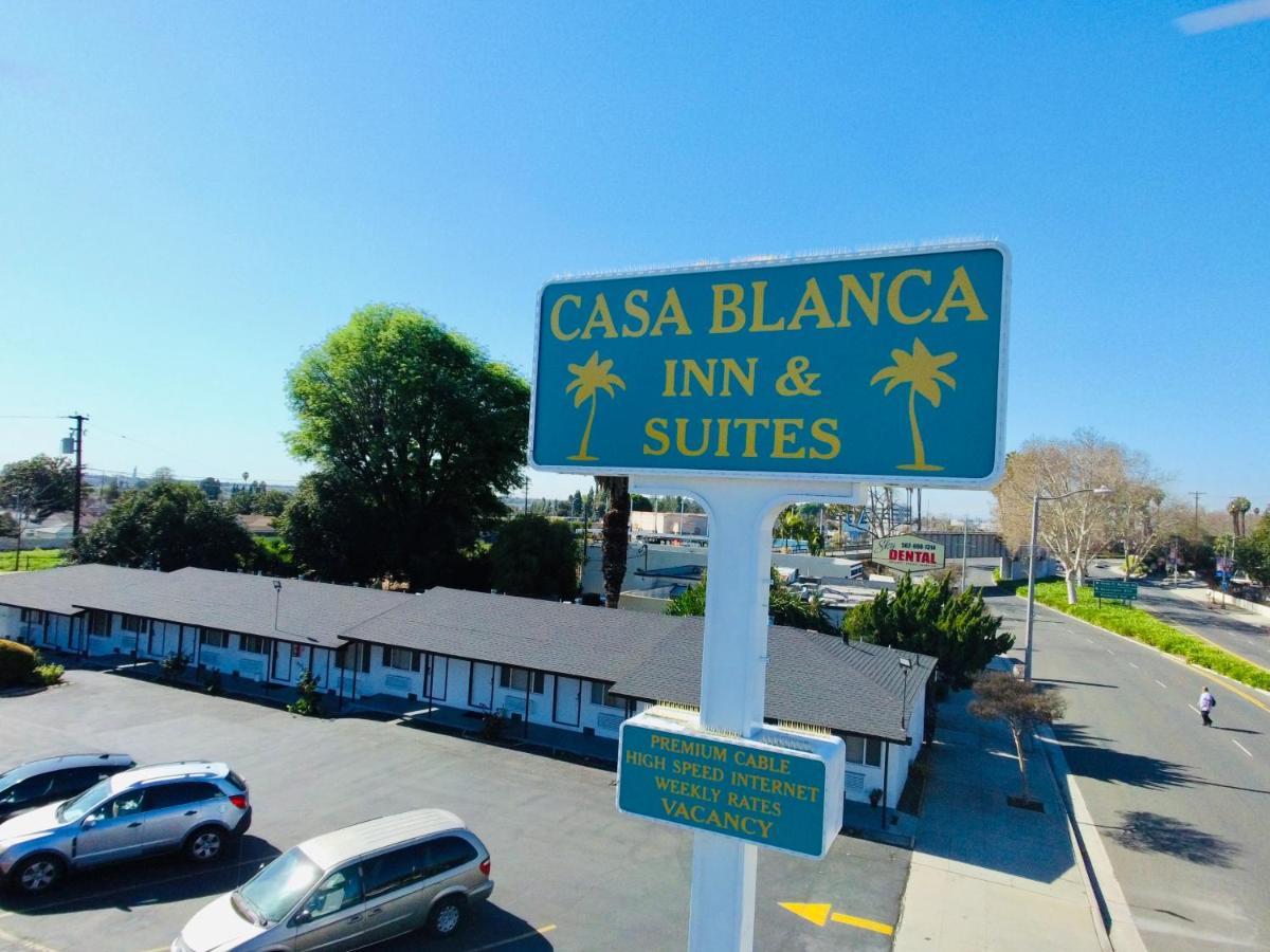 Casa Blanca Inn & Suites Уитиър Екстериор снимка